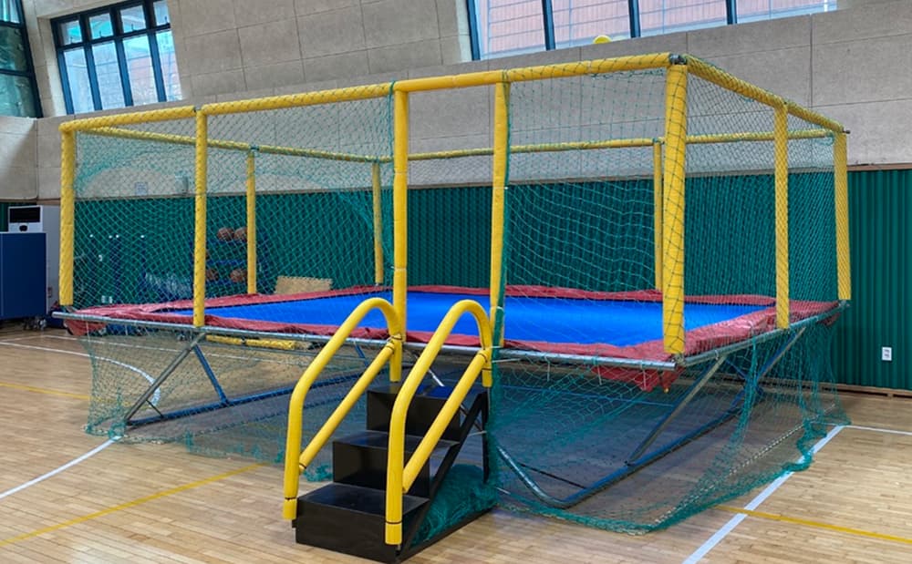 대형 트램펄린